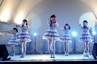 本日5月8日に東京・代々木公園野外ステージにて開催された「palet ～Keep on Lovin' You ファン感謝祭 FREE LIVE＠YOYOGI～」の様子。