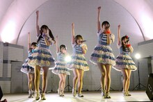 本日5月8日に東京・代々木公園野外ステージにて開催された「palet ～Keep on Lovin' You ファン感謝祭 FREE LIVE＠YOYOGI～」の様子。