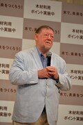 C.W.ニコル