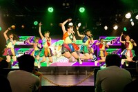 Cheeky Parade「NINE LIVES TOUR～ROAD TO NY～」東京公演の様子。