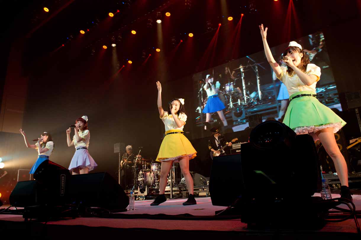 PASSPO☆ワンマンフライト「カウントUP4.5周年便」の様子。