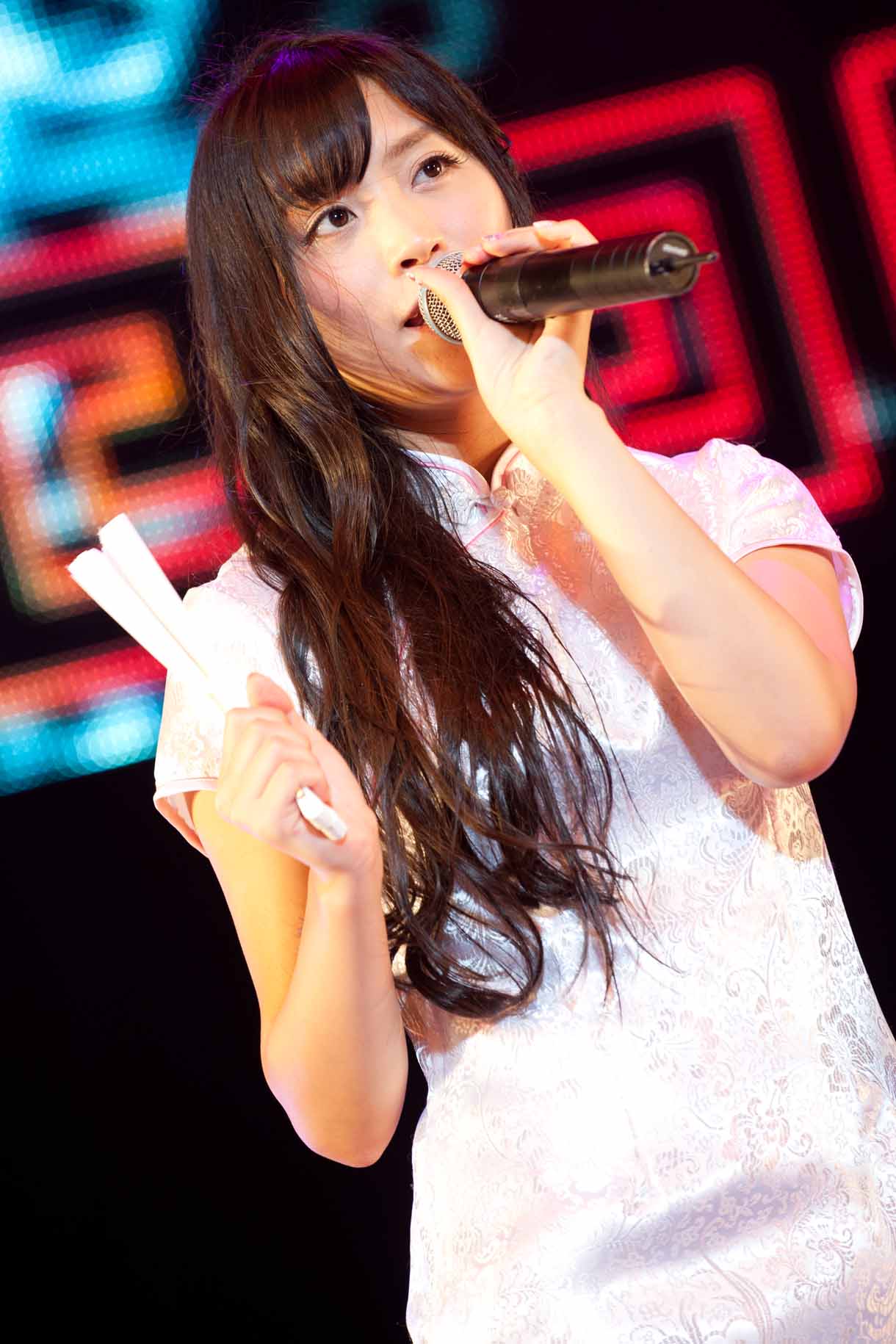 根岸愛