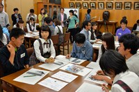 麻布高校討論部×「乃木坂と、まなぶ」討論会の様子。