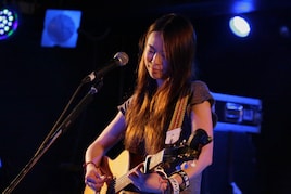 片平里菜、22歳の誕生日に東北から弾き語りツアー開始