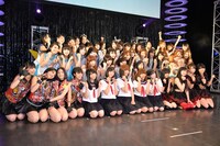 「ぽにきゃん！アイドル倶楽部 感謝祭 ～アイドルサバイバル～」フォトセッションの様子。
