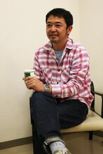 「OCEANUS OT MODEL」を着用する奥田民生。