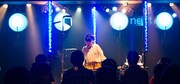 AZUMA HITOMIが今年4月9日に東京・TSUTAYA O-nestにてライブを行った様子。