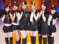 「MUSIC FAIR」収録時のBerryz工房。
