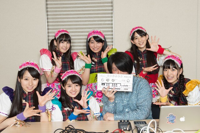 ナタリーPower Pushではチームしゃちほこの最新シングル「いいくらし」の発売を記念した特集ページを公開中。