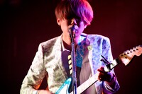 川谷絵音（Vo, G）