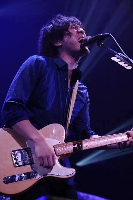 清水依与吏（Vo, G）