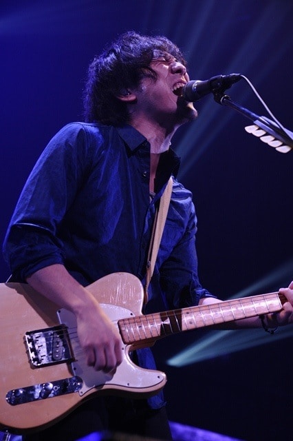 清水依与吏(Vo, G)