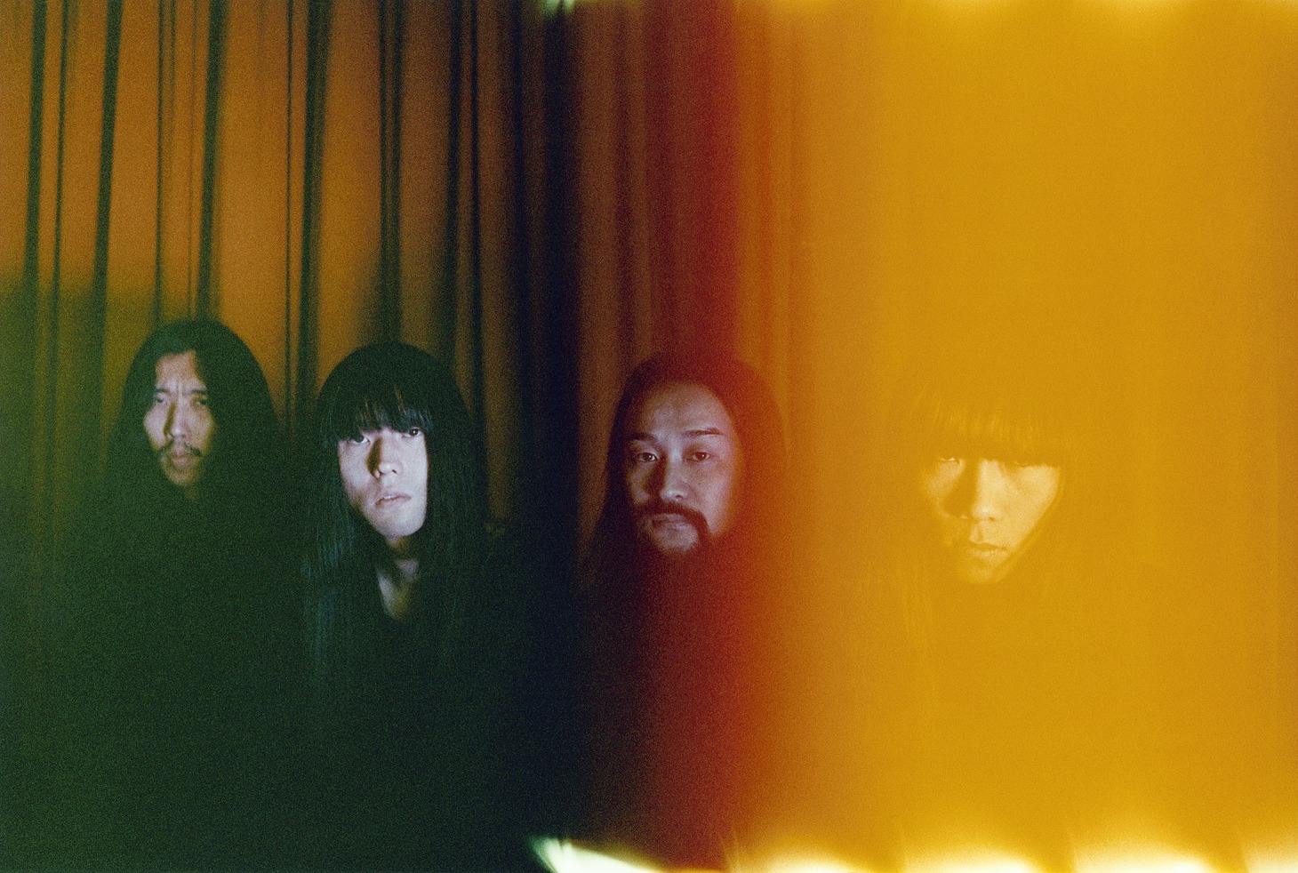 BO NINGEN。左から2番目がTaigen Kawabe。