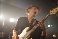 テスラは泣かない。の吉牟田直和（B）。