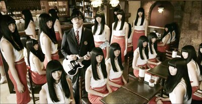 空想委員会「八方塞がり美人」PVのワンシーン。