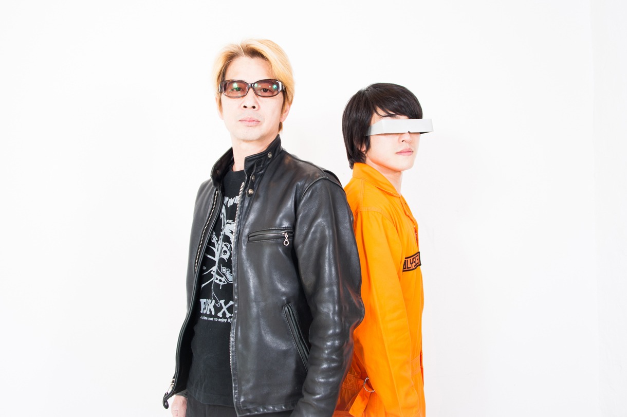 左からMAGUMI、ハヤシ（POLYSICS）。