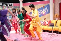 「Ustream大賞受賞記念 24時間いただきますっTV 2014」でのももいろクローバーZ。