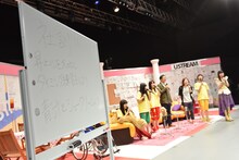 ももいろクローバーZ「Ustream大賞受賞記念 24時間いただきますっTV 2014」の様子。