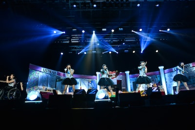 「Ustream大賞受賞記念 24時間いただきますっTV 2014」の様子。