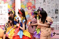 ももいろクローバーZとチームしゃちほこ。