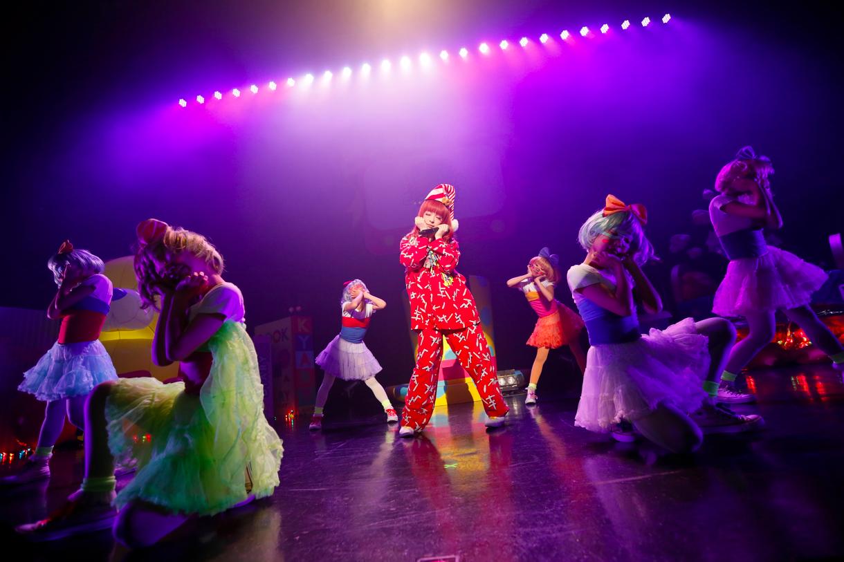 「KPP NANDA COLLECTION WORLD TOUR 2014」Zepp Tokyo公演の様子。