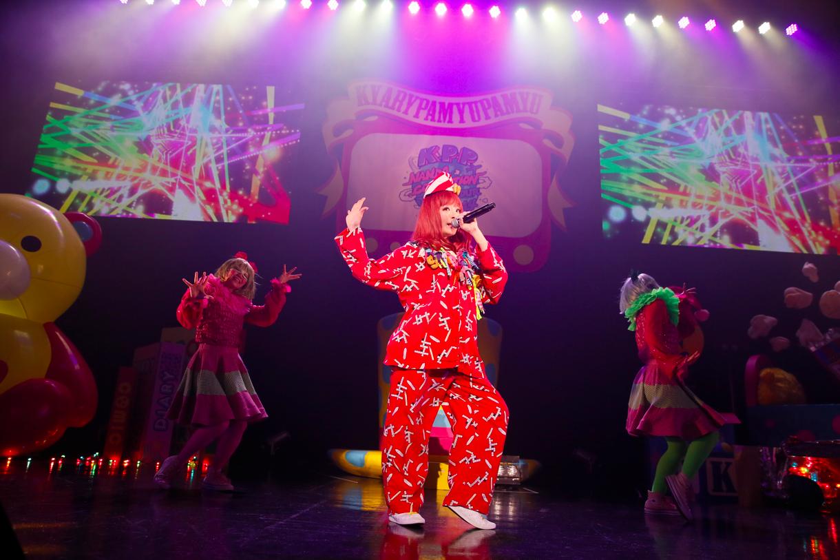「KPP NANDA COLLECTION WORLD TOUR 2014」Zepp Tokyo公演の様子。