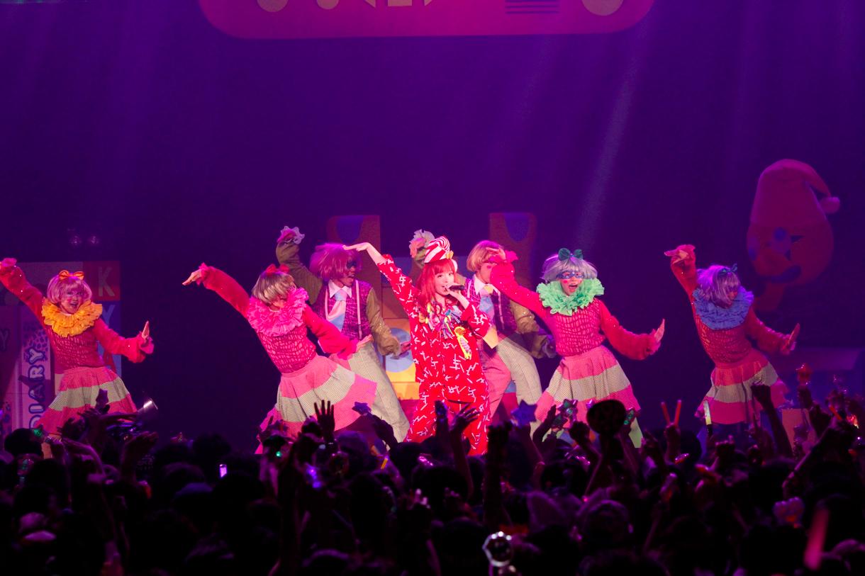 「KPP NANDA COLLECTION WORLD TOUR 2014」Zepp Tokyo公演の様子。