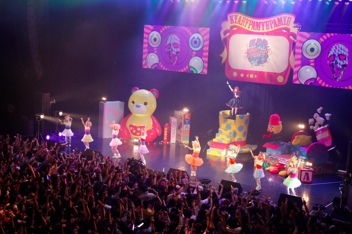 「KPP NANDA COLLECTION WORLD TOUR 2014」Zepp Tokyo公演の様子。