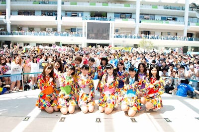 SUPER☆GiRLS「花道!!ア～ンビシャス」発売記念イベントの様子。