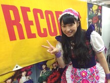 タワーレコード名古屋パルコ店を訪れた大黒柚姫。