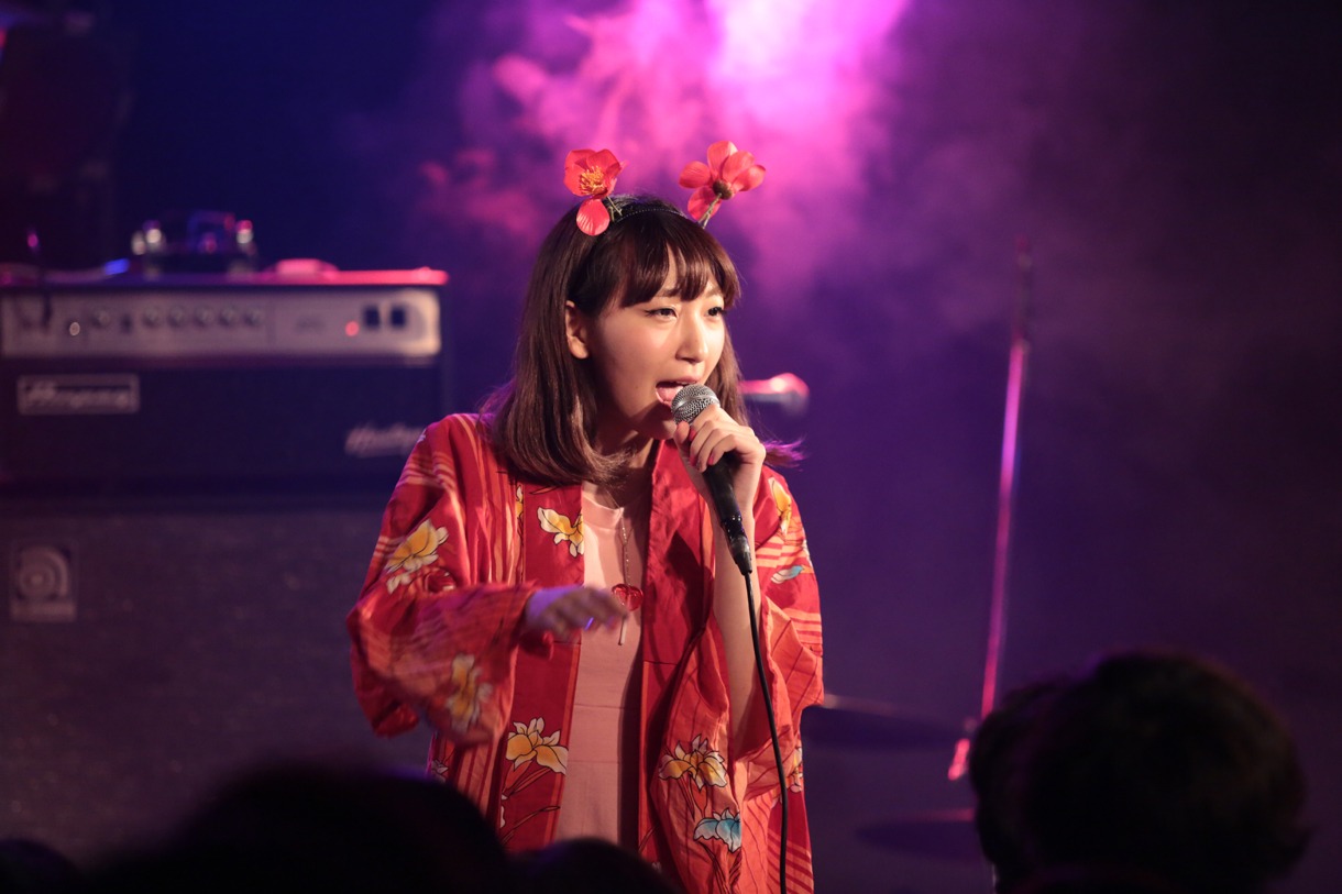 あっこ（HAPPY BIRTHDAY）（撮影：佐藤祐紀）