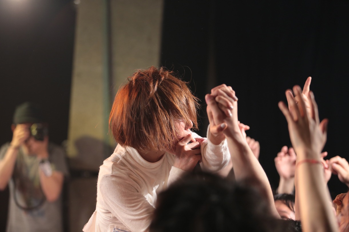 後藤まりこのライブの様子。（撮影：佐藤祐紀）