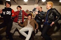 彼女 in the display