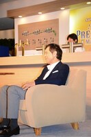 トークセッション中の矢沢。