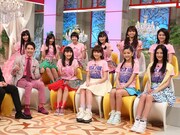 郷ひろみ、ももいろクローバーZ、E-girlsによるトークの様子。