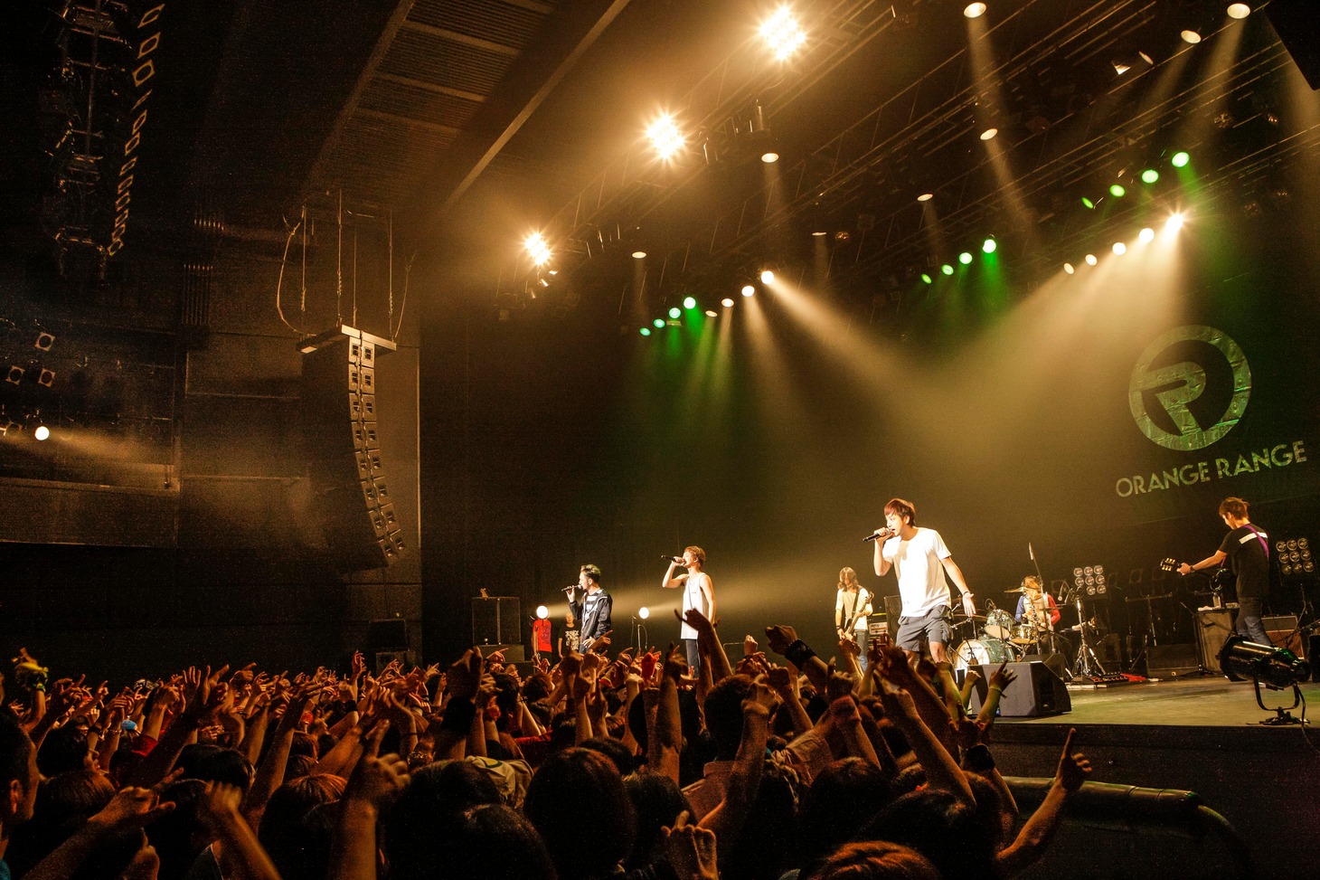 「RANGE AID+ presents ORANGE RANGE FC TOUR 014 ～リアル三十路でゴメン～」の東京公演の様子。（撮影：平野タカシ）