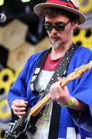 EGO-WRAPPIN'の森雅樹（G）。