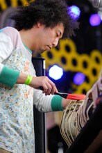 青葉市子 with 小山田圭吾＆U-zhaanで出演したU-zhaan。