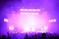 「TM NETWORK 30th 1984～ the beginning of the end」東京国際フォーラム ホールA公演の様子。