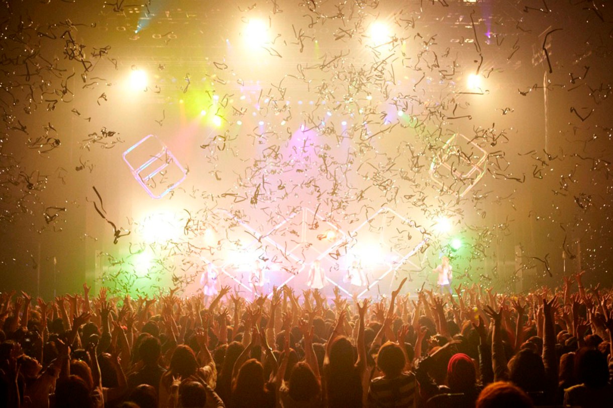 5月20日に実施されたDa-iCE「Da-iCE LIVE TOUR 2014 -PHASE 2-」東京・EX THEATER ROPPONGI 公演の様子。