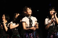 「AKB48 37thシングル選抜総選挙 夢の現在地～ライバルはどこだ？～」速報発表中のHKT48の様子。 (c)AKS