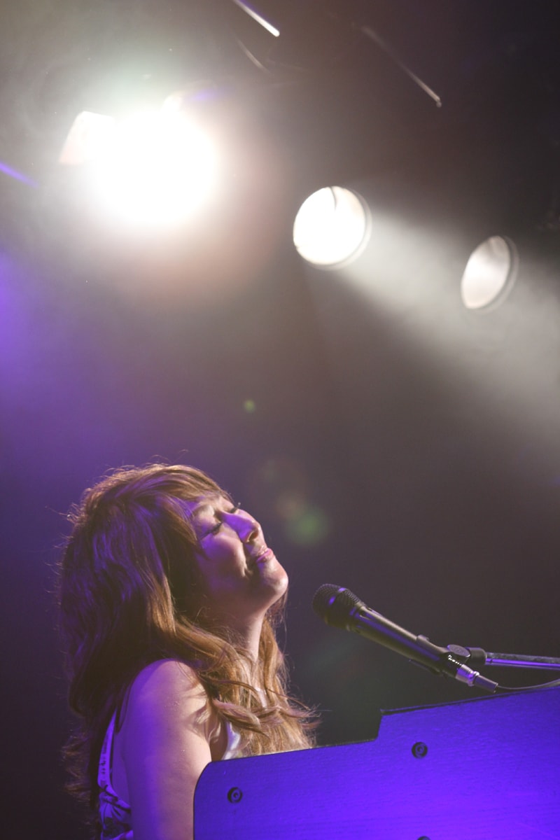 矢野顕子「飛ばしていくよツアー2014」渋谷CLUB QUATTRO公演の様子。（撮影：天田輔）