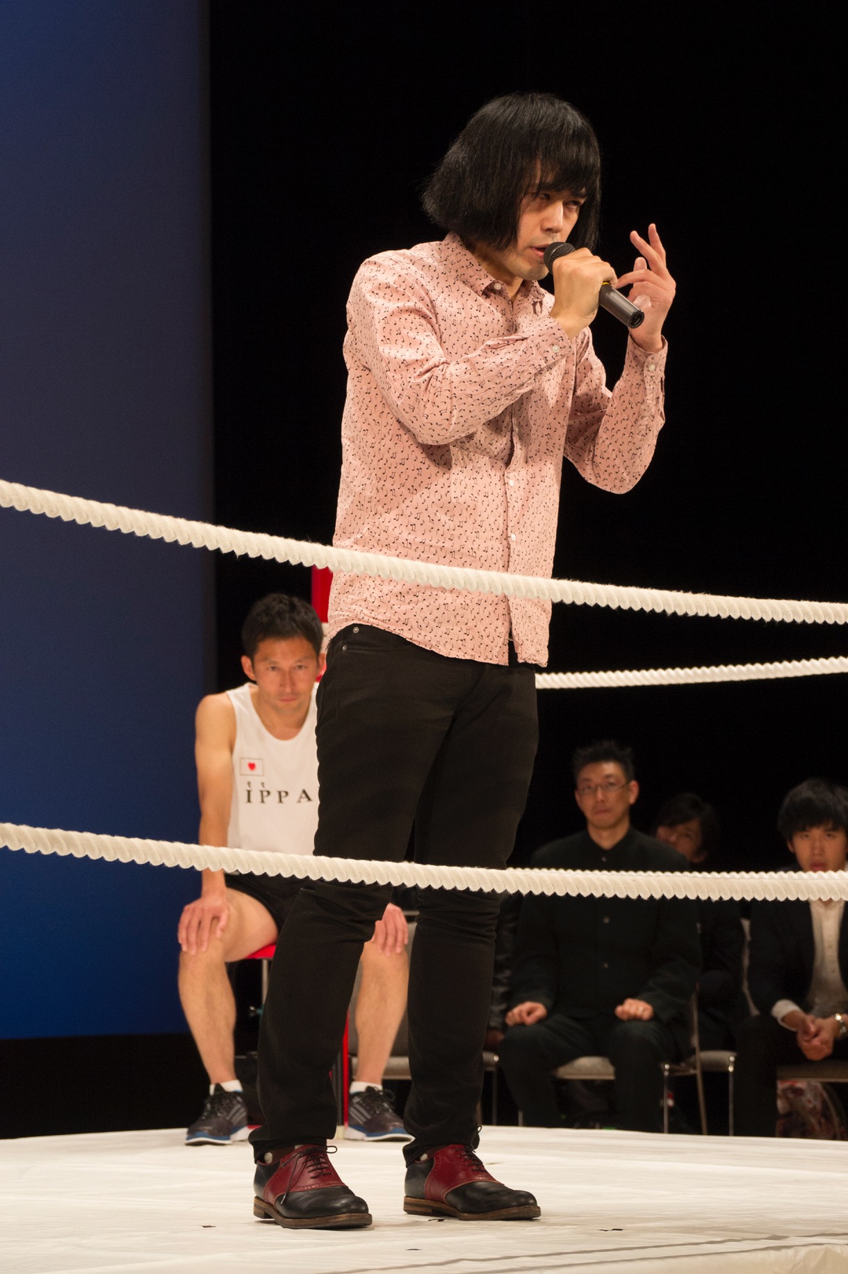 「選抜式 詩のボクシング全国大会」での松永天馬。