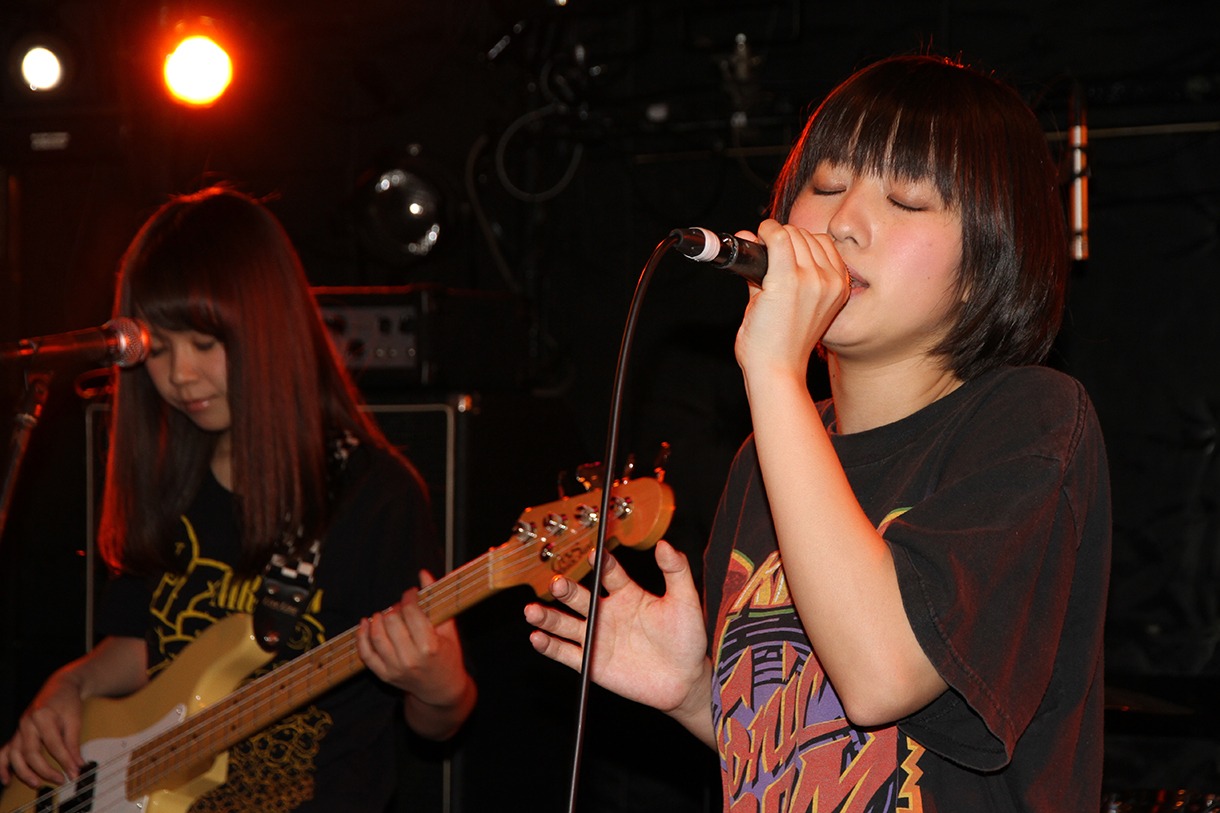 AYAKI（Vo）