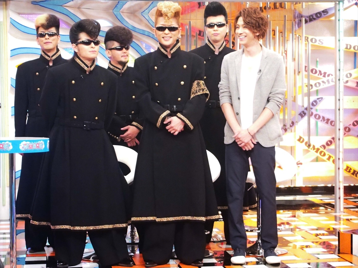 「新堂本兄弟」出演時の氣志團と三浦翔平。