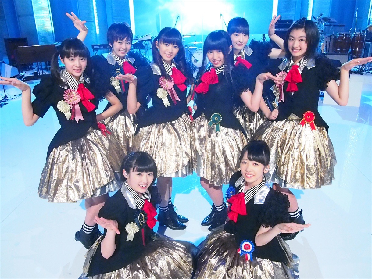 「MUSIC FAIR」出演時の私立恵比寿中学。