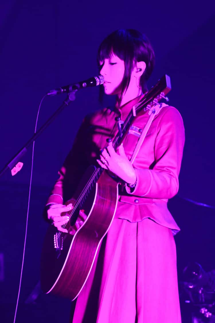 椎名林檎「逆輸入」レコ発で16周年感謝、宇多田カバーも - 音楽ナタリー 