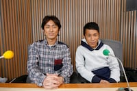 ナインティナイン。左から矢部浩之、岡村隆史。