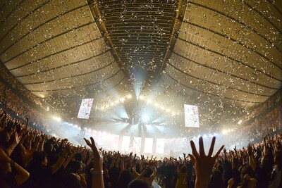 「LUNA SEA 25th ANNIVERSARY LIVE -The Unfinished MOON-」の様子。