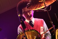 オカモト"MOBY"タクヤ（KOTARO AND THE BIZARRE MEN）（撮影：柴田恵理）